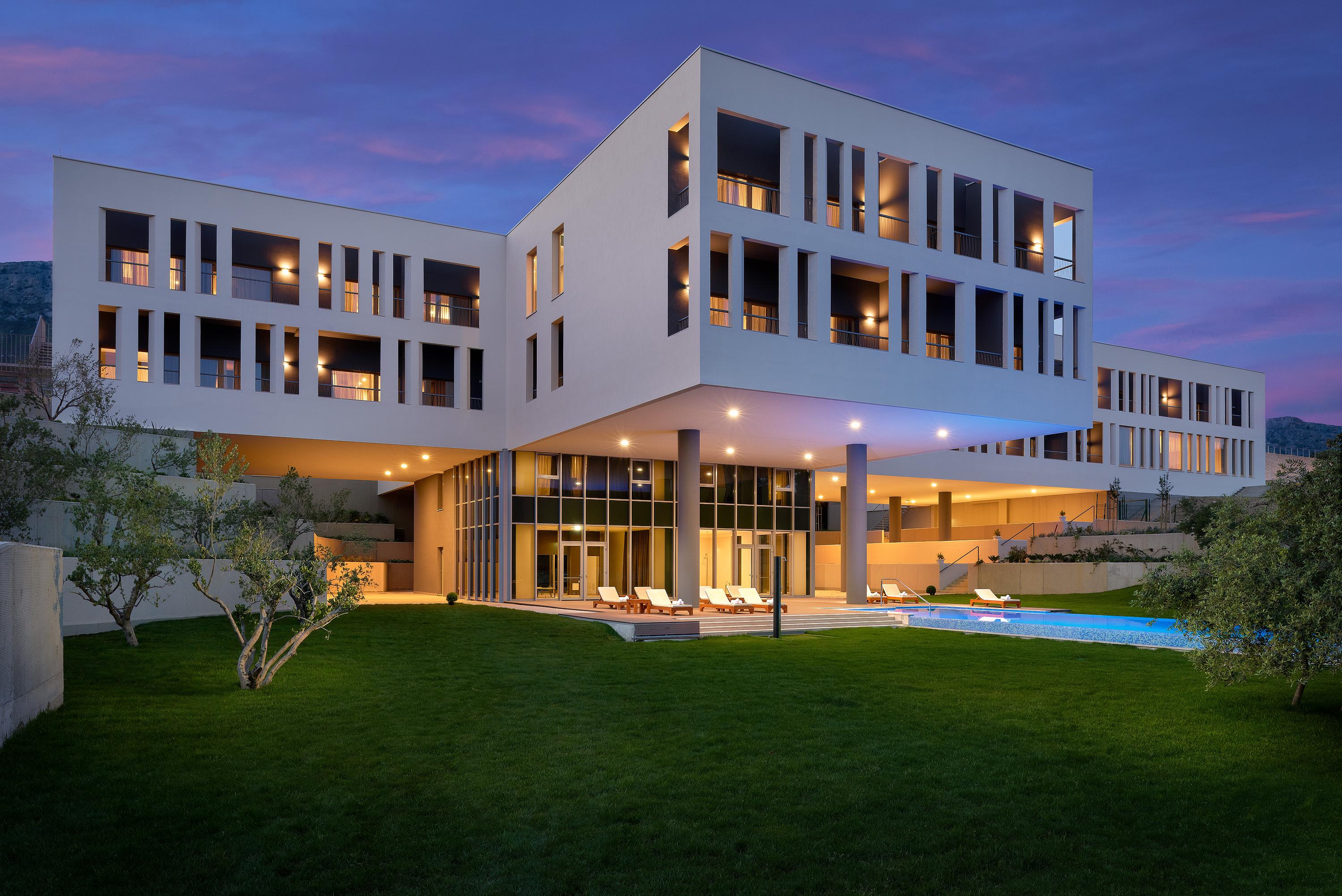Hotel Salona Palace Exteriér fotografie